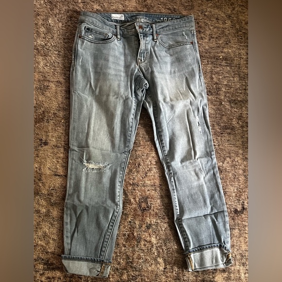 GAP Skinny Distressed Cuffed Jeans Size 28 - Picture 1 of 3